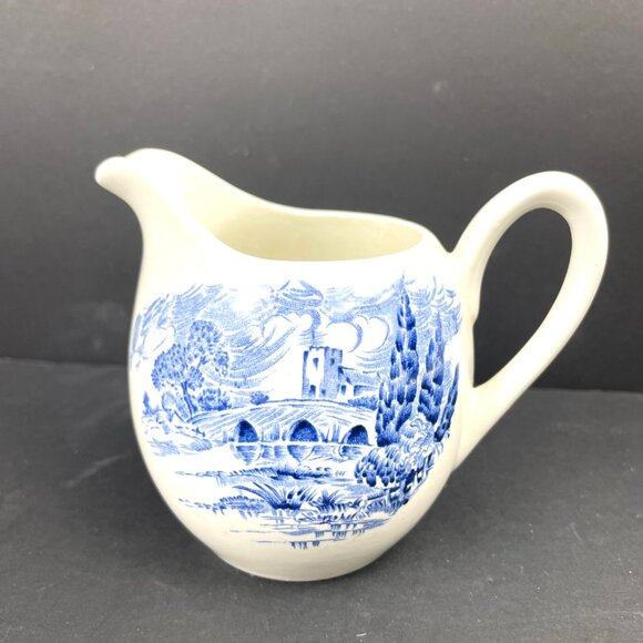Vintage Set Wedgwood “Countryside” Creamer-2 Saucers Blue Transferware England - Picture 9 of 10